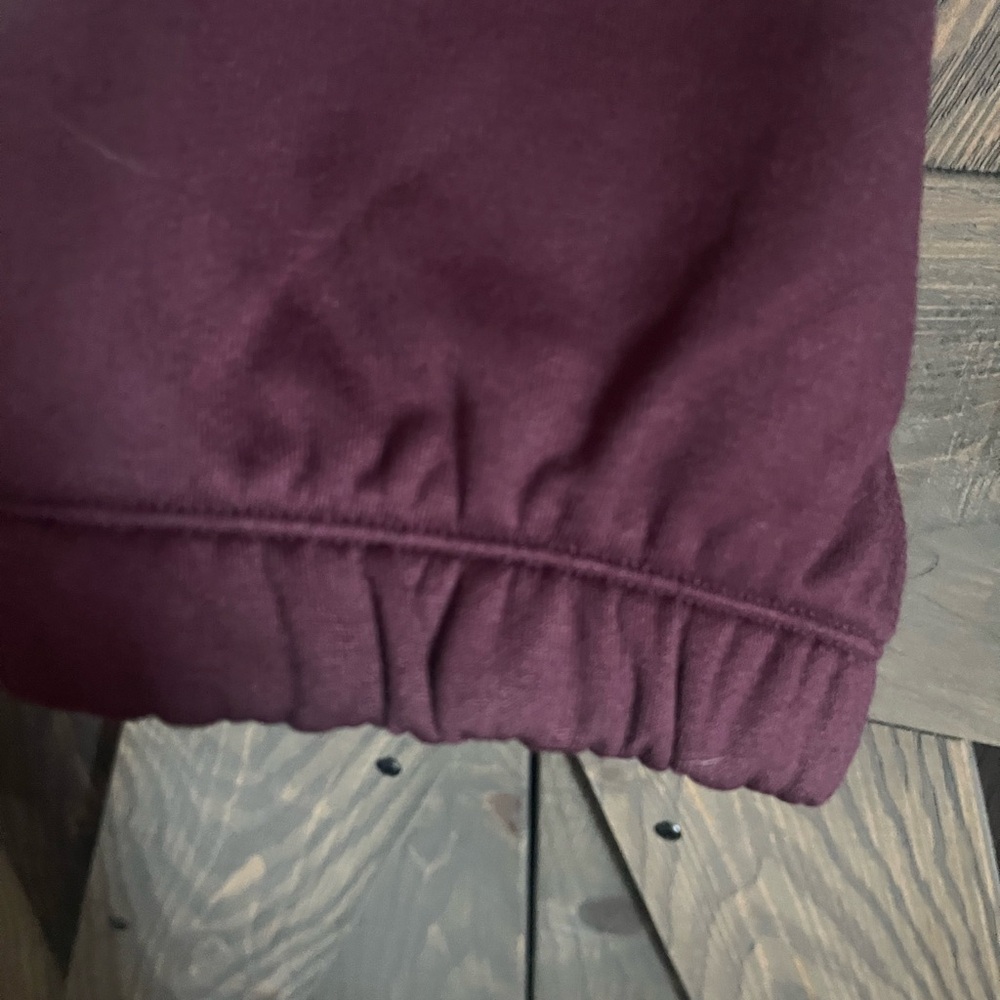 Athleta Women’s  Deep Burgundy Joggers - Picture 5 of 5